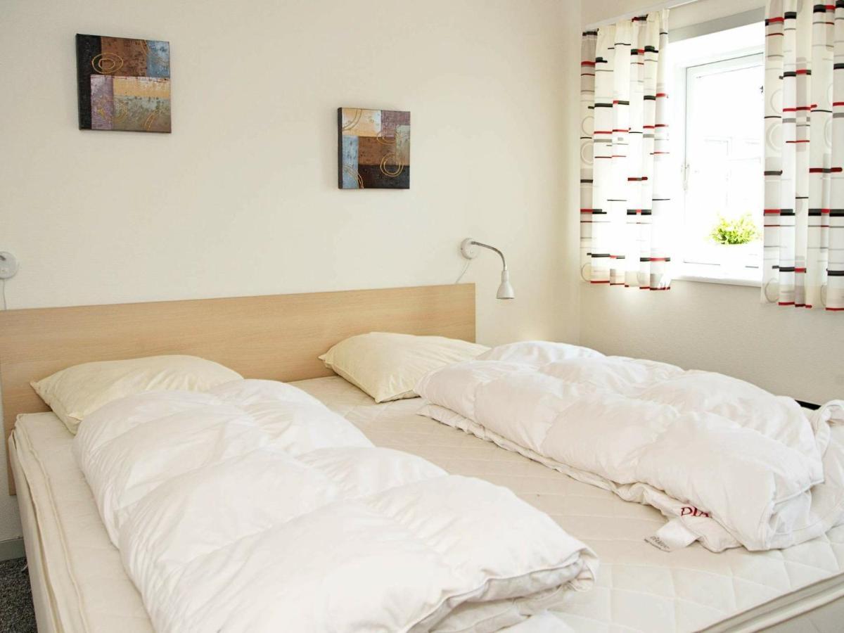 6 Person Holiday Home In Hejls Екстер'єр фото